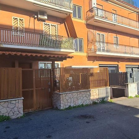Appartamento Roma Vicino Metro C Exterior photo